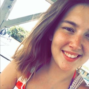 Meet your Posher, Ashleigh